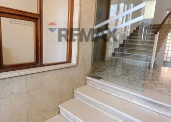 Ricezione / Lobby - Four-room apartment Piazzale dalla chiesa
15, Parma - photo 15