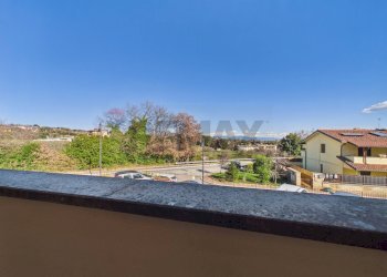 Balcone - Villa Bifamiliare via giuseppe impastato
 
35, Formello - foto 2