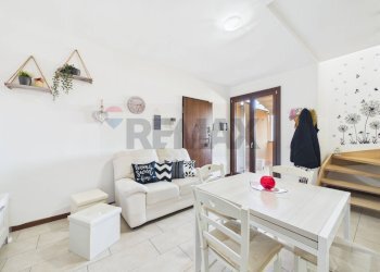 Sala da pranzo - Villa Bifamiliare via giuseppe impastato
 
35, Formello - foto 6