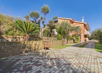 Casa all\'aperto - Casa semi indipendente del frantoio
 
14, Formello - foto 4