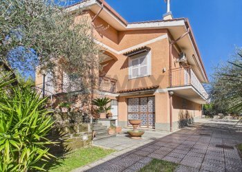 Casa all\'aperto - Casa semi indipendente del frantoio
 
14, Formello - foto 5