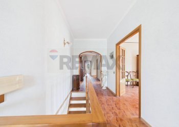 Hall / corridoio - Casa semi indipendente del frantoio
 
14, Formello - foto 12