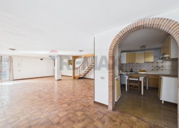 Stanza vuota - Casa semi indipendente del frantoio
 
14, Formello - foto 32
