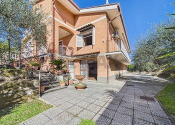 Casa all\'aperto - Casa semi indipendente del frantoio
 
14, Formello - foto 39