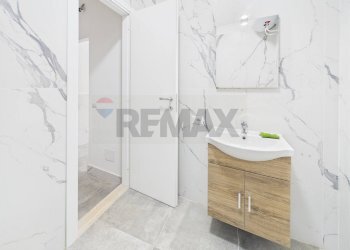Bagno - One-room apartment via cavallotti
 
5, Campagnano di Roma - photo 8