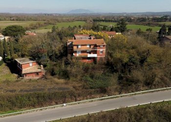 Edificio all\'aperto - Villa Nepi - photo 10