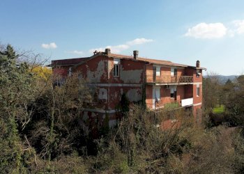 Casa all\'aperto - Stable - Palace via guido rossa
 
10, Nepi - photo 1