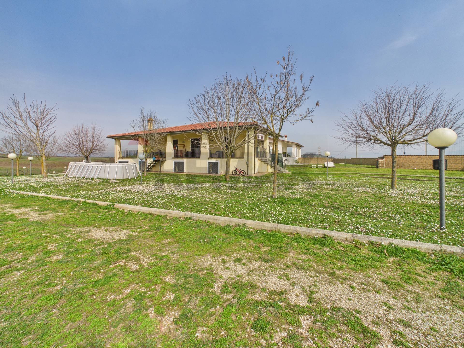 Casa all\'aperto - Villa via marte
snc, Monterosi - foto 2