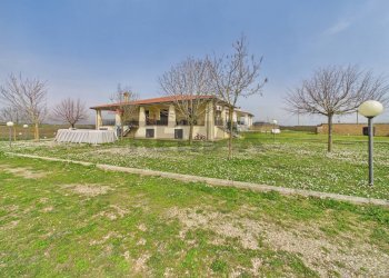 Casa all\'aperto - Villa via marte
 
snc, Monterosi - foto 2