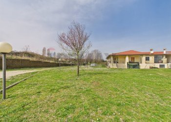 Giardino - Villa via marte
 
snc, Monterosi - foto 3