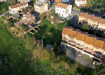 Edificio all\'aperto - Terreno agricolo via del salvatore
30, Campagnano di Roma - foto 12