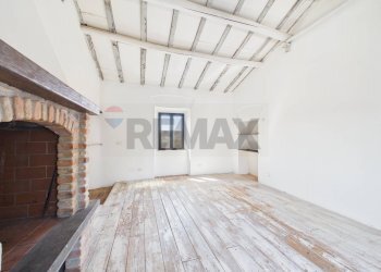 Stanza vuota - Two-room apartment Calcata - photo 10