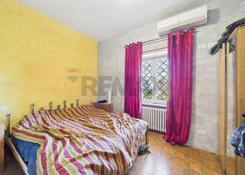 Camera / camera da letto - Two-room apartment Formello - photo 6