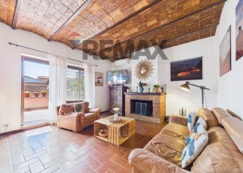 Soggiorno - Three-room apartment VIA MONTE DELLE GUGLIE
 
11, Morlupo - photo 7