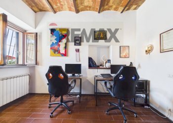 Ufficio - Three-room apartment VIA MONTE DELLE GUGLIE
 
11, Morlupo - photo 15