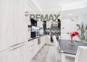 Cucina - Trilocale VIA MONTEFIASCONE, Roma - foto 3