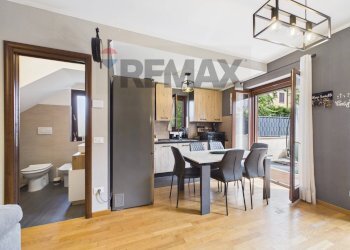 Sala da pranzo - Villa Via Magliano
 
41, Formello - foto 8