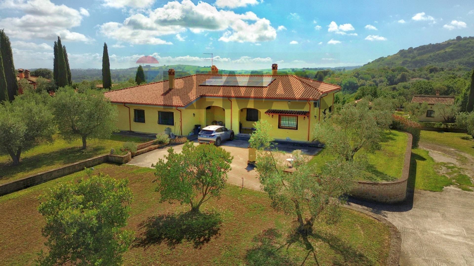 Casa all\'aperto - Semi-detached house strada di macchiano
 
2, Campagnano di Roma - photo 1