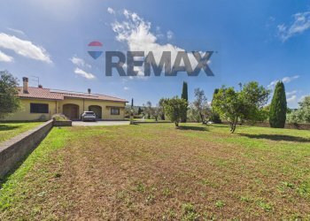 Casa all\'aperto - Semi-detached house strada di macchiano
 
2, Campagnano di Roma - photo 11