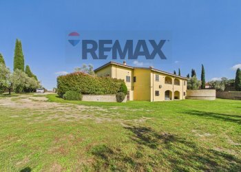 Casa all\'aperto - Semi-detached house strada di macchiano
 
2, Campagnano di Roma - photo 25