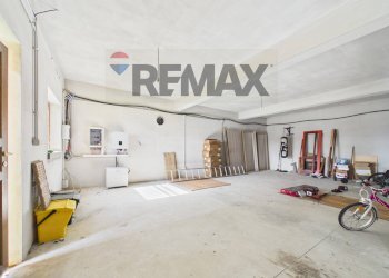 Parcheggio - Semi-detached house strada di macchiano
 
2, Campagnano di Roma - photo 26