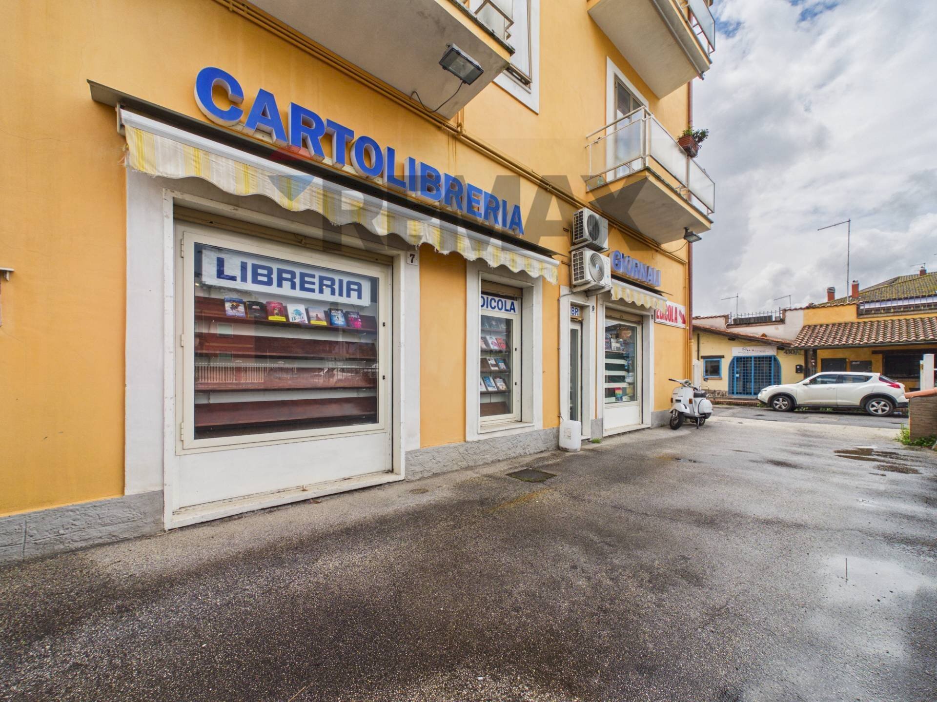 Edificio all\'aperto - Commercial Premises Roma - photo 3