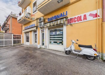 Edificio all\'aperto - Locale Commerciale Roma - foto 1