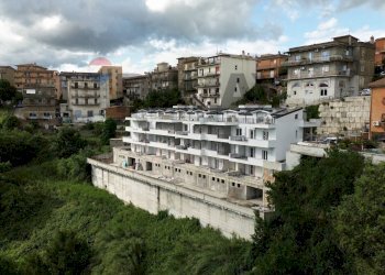 Edificio all\'aperto - Three-room apartment via a gramsci, Morlupo - photo 2