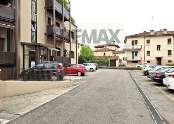 Edificio all\'aperto - Trilocale Viale XXIV Maggio
48, Conegliano - foto 5