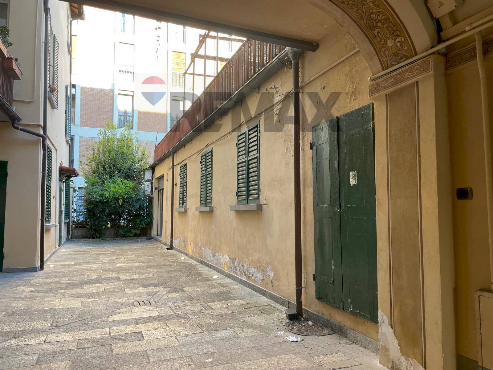 Terrazza - Commercial Activity Via Roma
 
39, Reggio nell'Emilia - photo 1