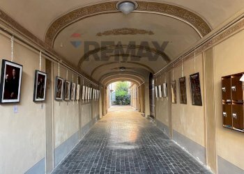 Ricezione / Lobby - Commercial Activity Via Roma
39, Reggio nell'Emilia - photo 3