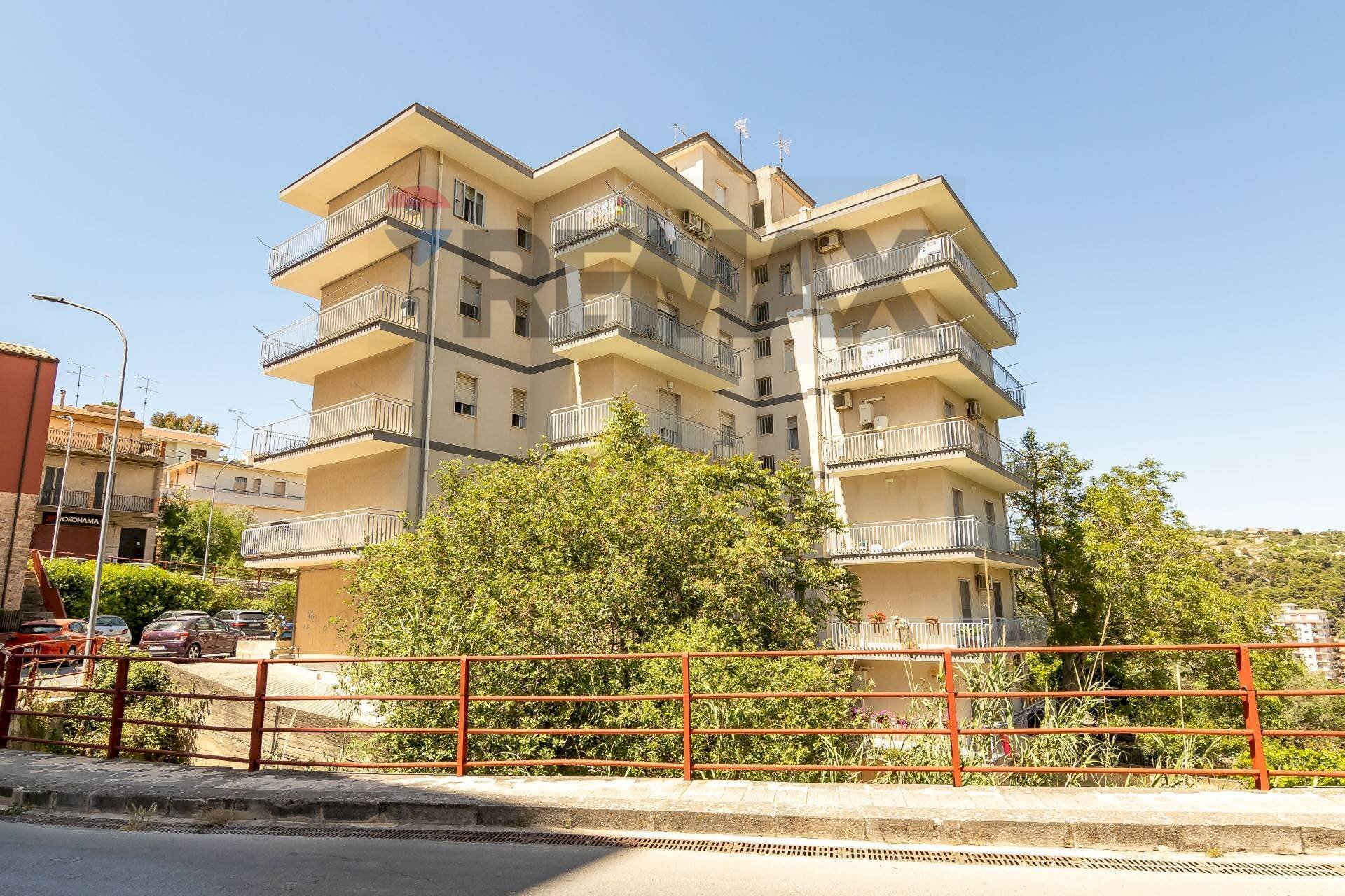 Edificio all\'aperto - Appartamento via Trani
 
59, Modica - foto 1
