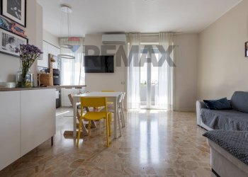 Sala da pranzo - Four-room apartment via Cantù
 
5, Gallarate - photo 1