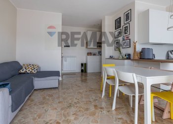 Sala da pranzo - Four-room apartment via Cantù
 
5, Gallarate - photo 3