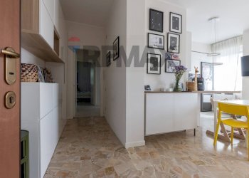 Hall / corridoio - Four-room apartment via Cantù
 
5, Gallarate - photo 6