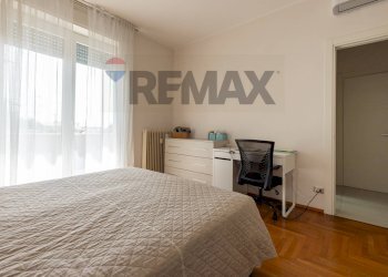 Camera / camera da letto - Four-room apartment via Cantù
 
5, Gallarate - photo 13