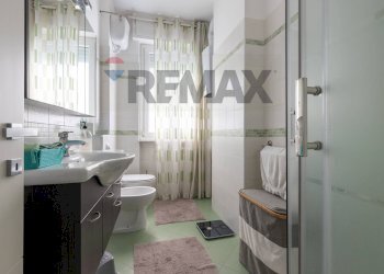 Bagno - Four-room apartment via Cantù
 
5, Gallarate - photo 16