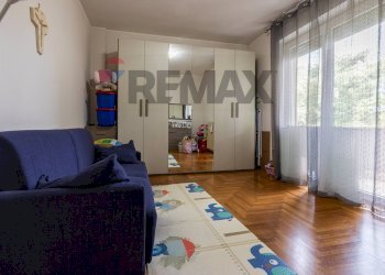 Soggiorno - Four-room apartment via Cantù
 
5, Gallarate - photo 21