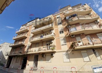 Edificio all\'aperto - Appartamento Via campania
 
12/A, Carini - foto 1