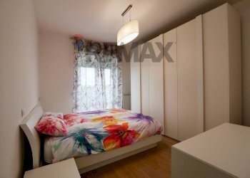Camera / camera da letto - Appartamento via Belgio
 
2, Bari - foto 17