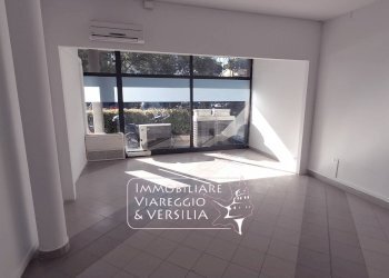 Foto 2 - Office via di Montramito
130, Viareggio - photo 2