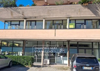 Foto 11 - Office via di Montramito
130, Viareggio - photo 11