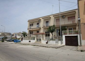 Facciata - Three-room apartment Statte - photo 2