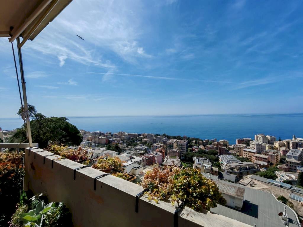 Vista - Trilocale via Fratelli Coda, 71, frazione Quinto Al Mare, Genova - foto 2