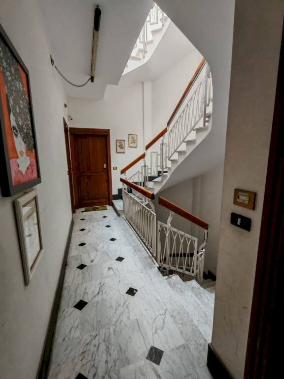Interno palazzo - Trilocale via Fratelli Coda, 71, frazione Quinto Al Mare, Genova - foto 3