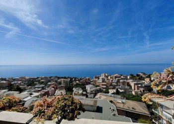 Vista - Trilocale via Fratelli Coda, 71, frazione Quinto Al Mare, Genova - foto 1