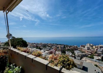 Vista - Trilocale via Fratelli Coda, 71, frazione Quinto Al Mare, Genova - foto 2