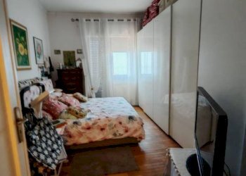 Camera da letto - Trilocale via Fratelli Coda, 71, frazione Quinto Al Mare, Genova - foto 15