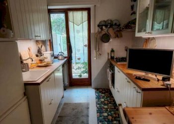 Cucina - Trilocale via Fratelli Coda, 71, frazione Quinto Al Mare, Genova - foto 19