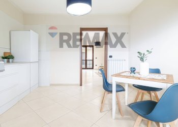 Sala da pranzo - Villa Via Uberto Mainolfi
 
7, Telese Terme - photo 7